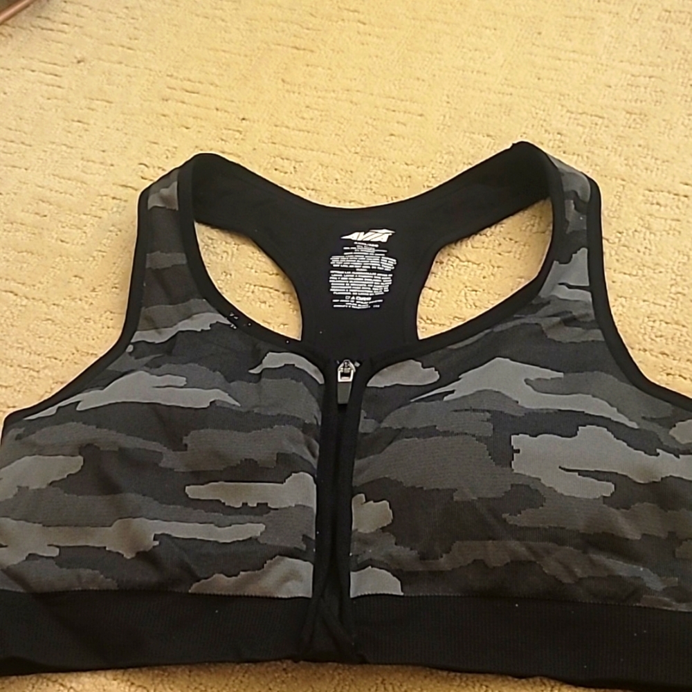Great support Avia Camo sports bra